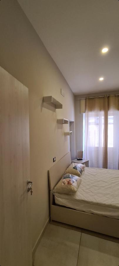 Garibaldi Room Naples Extérieur photo